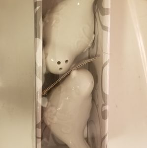 Ceramic Glossed Dove Bird Salt & Pepper Shakers